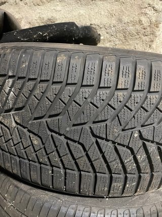 Neumáticos de Invierno Yokohama 265/35 R20