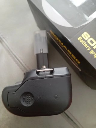 Grip de Batería Sony A550 (VG-B50AM)
