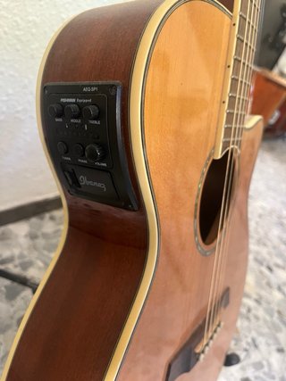 Guitarra Acústica Cutaway