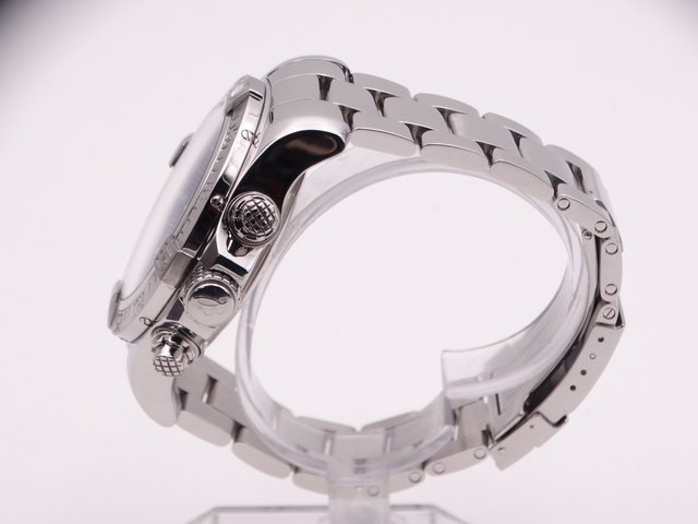 BREITLING Super Avenger II Chronograph A13371