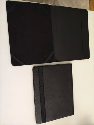 2 Fundas para Tablet Negras.