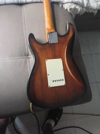 Custom Mahogony Stratocaster-Fender Dual Mag ii