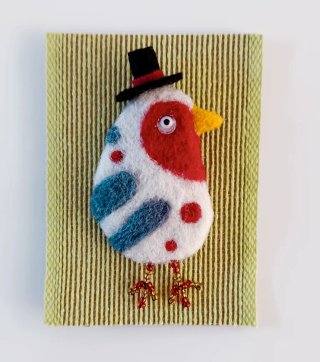 Broche artesanal lana cardada