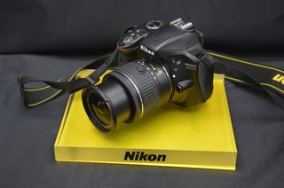 Nikon D3300 1.765 Disparos - Como Nueva + Caja +