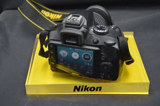 Nikon D3300 1.765 Disparos - Como Nueva + Caja +