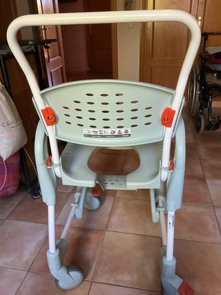Silla de Ducha y WC Etac
