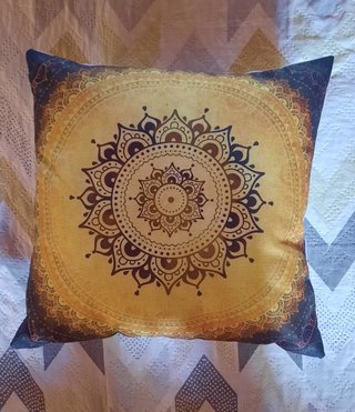 Cojín con Estampado Mandala