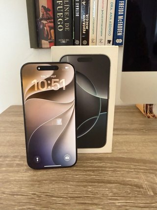 iPhone 16 Pro Negro