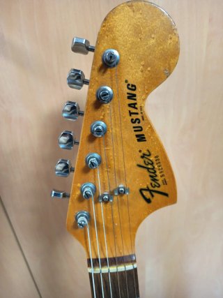 Guitarra Eléctrica Fender Mustang