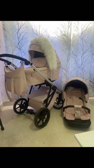 Carro de Bebé Rosa con Capazo y Silla