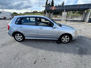 KIA Cerato 2004