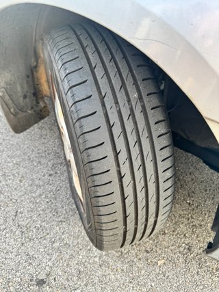KIA Cerato 2004