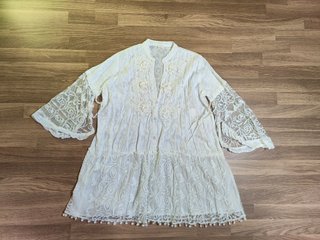 Blusón / Túnica boho romántica en tono crema / mar