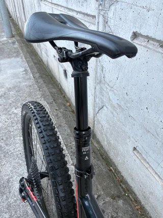 Bicicleta de Montaña doble suspensión de carbono