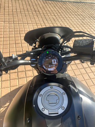 Yamaha XSR700 XTribute 2022 - 6.442 km - 1 dueño