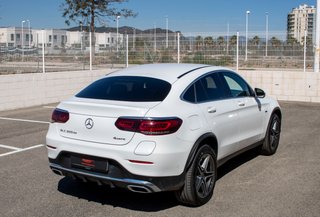 Mercedes-Benz GLC 300de Coupé Pack AMG 2021