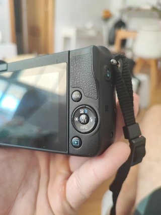 Canon EOS M10 Kit + EF-M 15-45mm IS STM