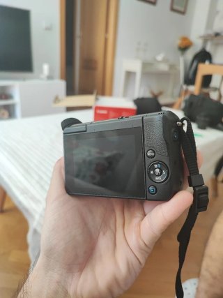 Canon EOS M10 Kit + EF-M 15-45mm IS STM