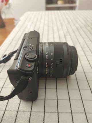 Canon EOS M10 Kit + EF-M 15-45mm IS STM