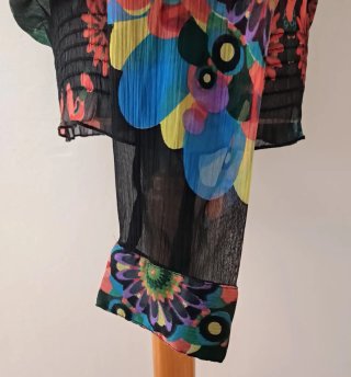 Blusa Transparente Estampada
