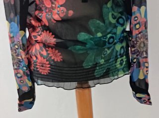 Blusa Transparente Estampada