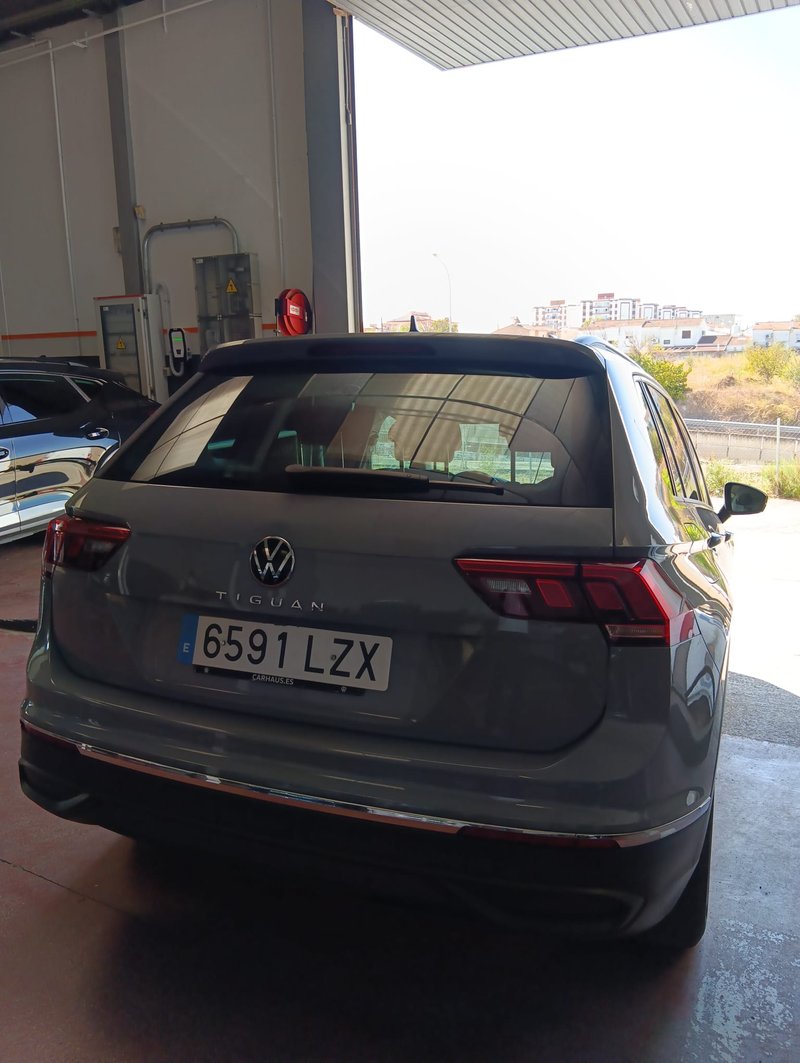 Volkswagen Tiguan 2022, foto 4