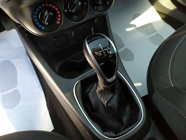 Opel Corsa E 2018, foto 12