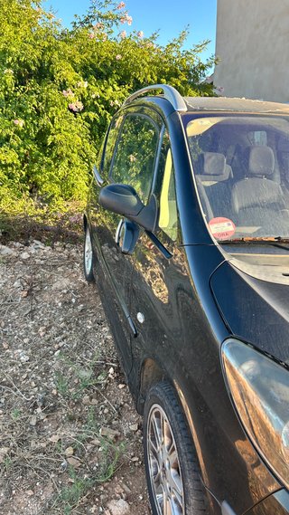 Peugeot 1007 2002
