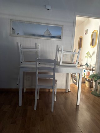 Mesa de comedor Ikea blanca