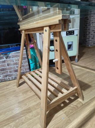 Mesa de comedor de cristal y madera