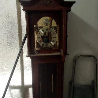 Reloj de pie clásico