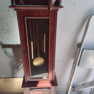 Reloj de pie clásico