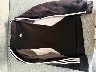 Sudadera Adidas Negra con Rayas Blancas