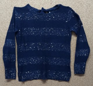 Jersey azul con lentejuelas