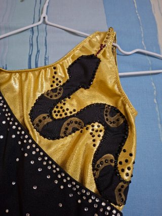 Malla Patinaje Artístico Cleopatra con guante.