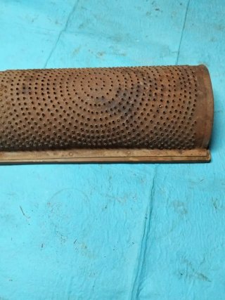 Antiguo Rallador madera y chapa