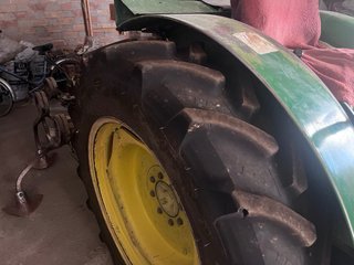 Tractor, Horas trabajadas 15.729 Muy Cuidado