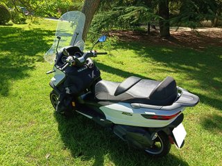 Piaggio MP3 300 Sport Negra