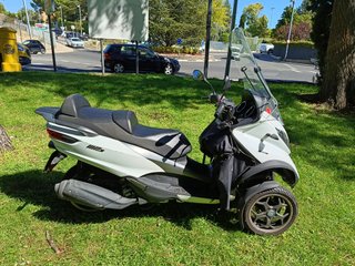 Piaggio MP3 300 Sport Negra