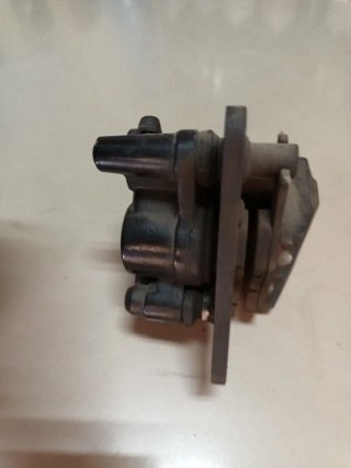 Pinza de Freno Delantera Honda CB250F