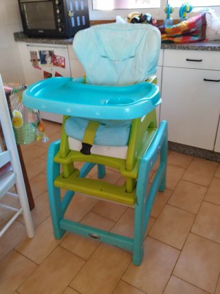 Trona Jane convertible en mesa y silla