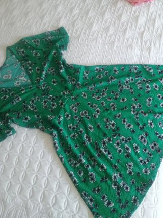 Vestido Zara verde estampado flores