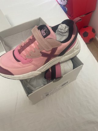 Zapatillas Munich rosas talla 38
