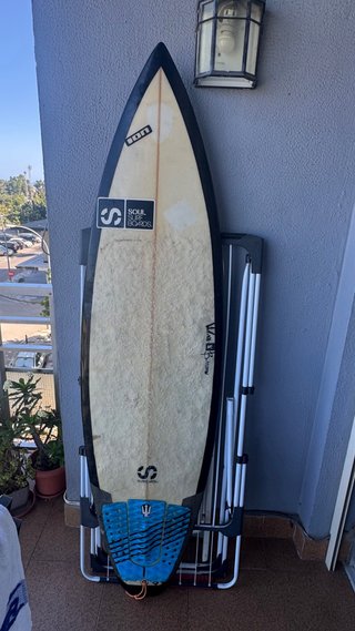 Tabla de Surf Soul Surfboards y quillas all merric