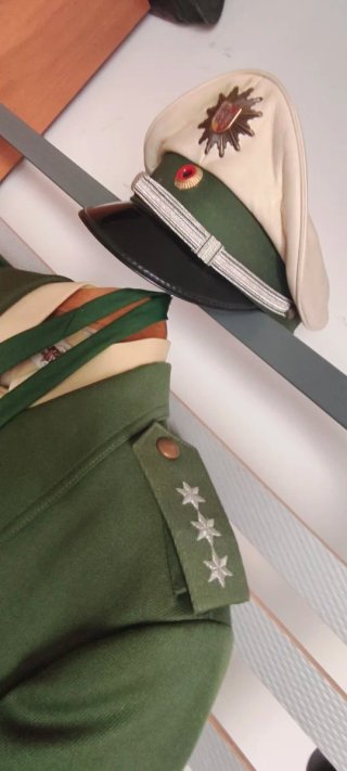 Antiguo Uniforme Policía capitan Alemán
