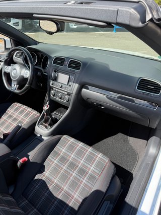 Volkswagen Golf Cabrio 2.0 TSI 210cv DSG GTI