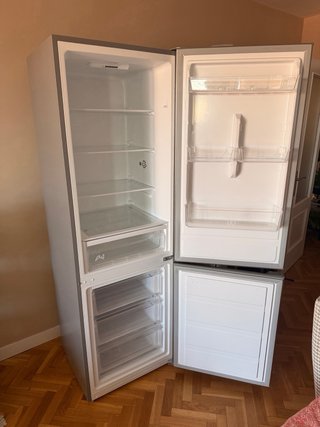 Frigorífico Combi IKEA UPPKALLA (216L/95L)