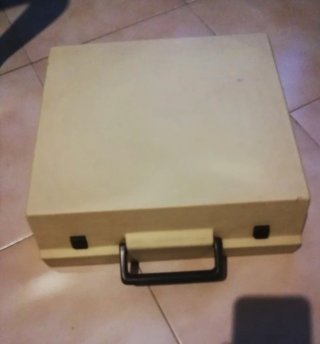 Máquina de escribir Olympia Traveller de Luxe