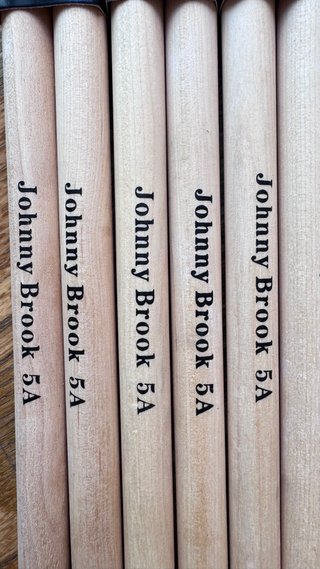 9 Pares de Baquetas Johnny Brook 5A de Arce