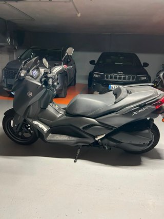 Yamaha Xmax 300 (2024)